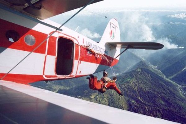 Air patrol helps fight forest fires - Sputnik International