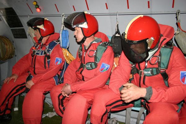 Air patrol helps fight forest fires - Sputnik International
