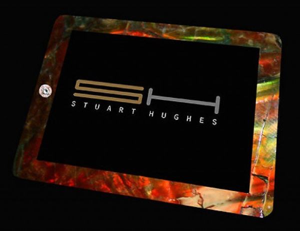 $8-mln iPad 2 features dinosaur bone - Sputnik International