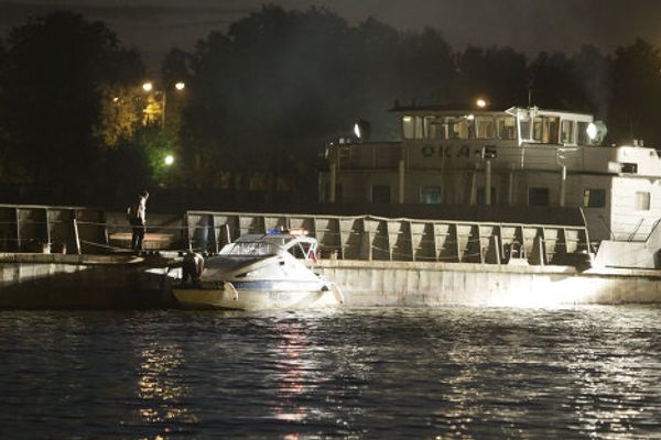 Search and rescue operation at the site of boat sinking in the Moscow River  - Sputnik International