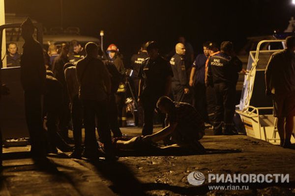 Search and rescue operation at the site of boat sinking in the Moscow River  - Sputnik International