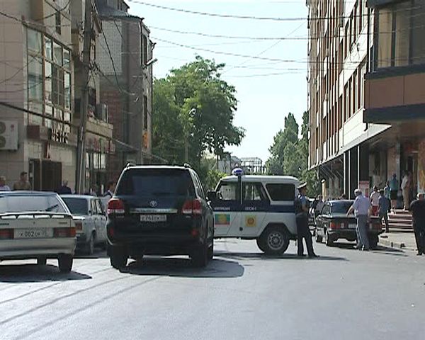 An explosion on Tuesday near the town of Buynaksk in the Russian North Caucasus Republic of Dagestan injured the head of the Untsukulsky District and killed two people An explosion on Tuesday near the town of Buynaksk in the Russian North Caucasus Republic of Dagestan injured the head of the Untsukulsky District and killed two people - Sputnik International