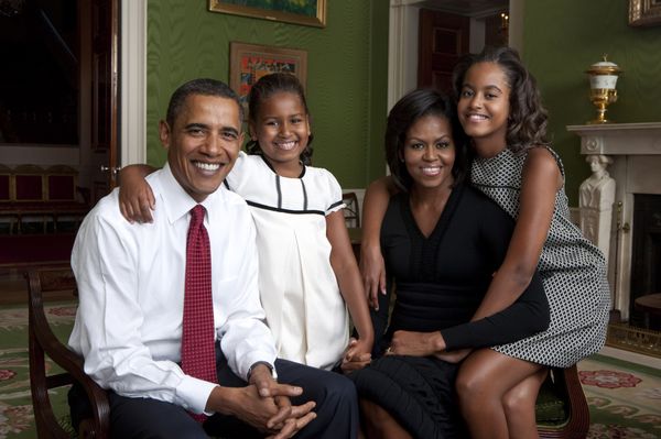 Barack Obama Had to Quit Coaching Daughter’s Basketball Team Due to Parent Complaints, Book Reveals Barack Obama Had to Quit Coaching Daughter’s Basketball Team Due to Parent Complaints, Book Reveals - Sputnik International