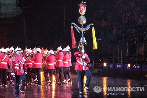 The 2011 Royal Edinburgh Military Tattoo: cyclists and dancers in the rain - Sputnik International