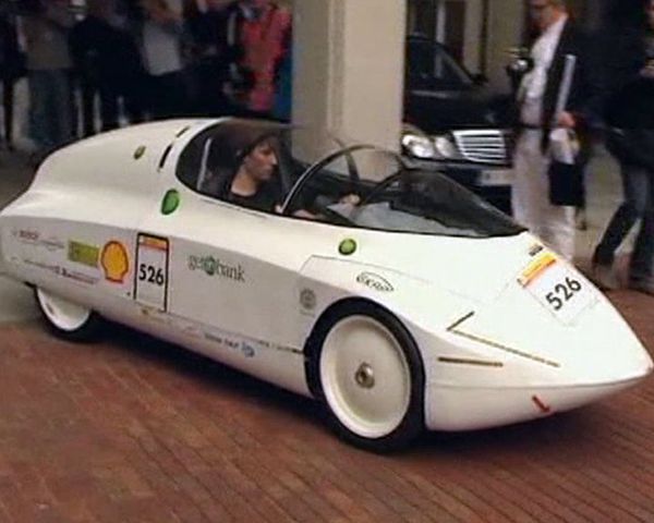 Eco-car which can travel 659 km on 1 liter unveiled  - Sputnik International