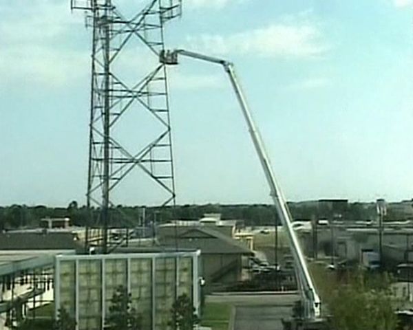 Man rescued after 6 days up a 30 meter tower - Sputnik International