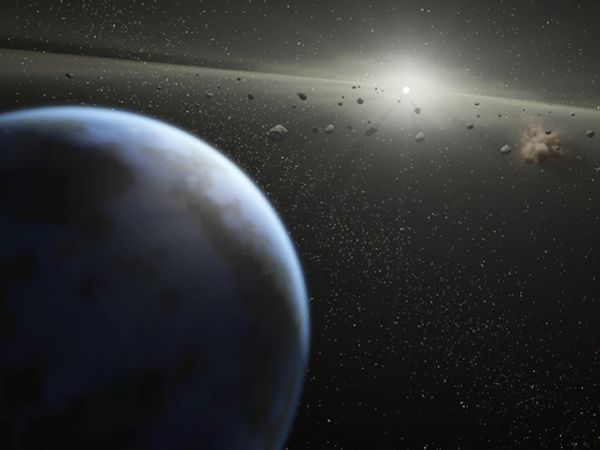 The meteor that exploded over the Russian city of Chelyabinsk in February 2013 generated renewed interest in figuring out how to deal with the potential hazard of an asteroid impact. The meteor that exploded over the Russian city of Chelyabinsk in February 2013 generated renewed interest in figuring out how to deal with the potential hazard of an asteroid impact. - Sputnik International