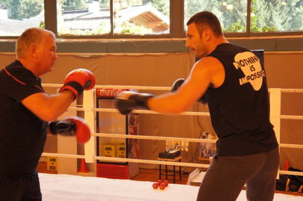 Klitschko trains for Adamek fight Klitschko trains for Adamek fight - Sputnik International