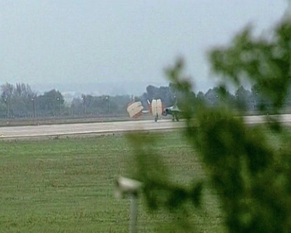 Russia's 5G fighter aborts flight at MAKS-2011 air show - Sputnik International