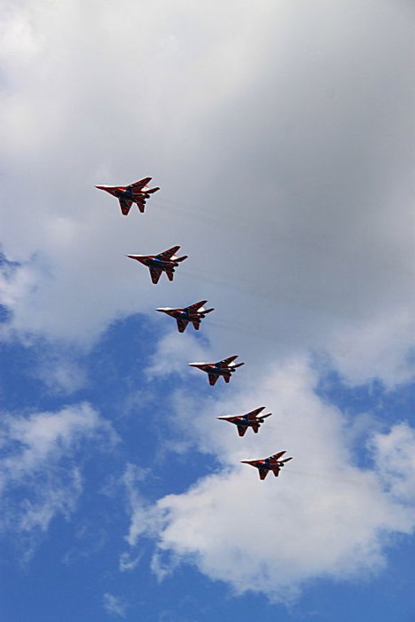 Strizhi aerobatics team at MAKS-2011 - Sputnik International