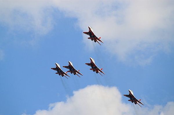 Strizhi aerobatics team at MAKS-2011 - Sputnik International