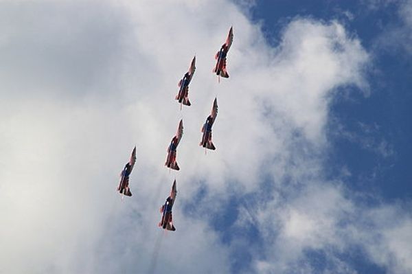 Strizhi aerobatics team at MAKS-2011 - Sputnik International