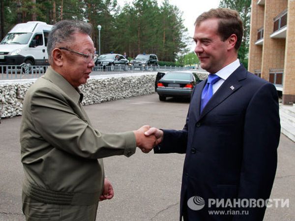 Medvedev and Kim Jong-il at President’s Temporary Residence in Buryatia Medvedev and Kim Jong-il at President’s Temporary Residence in Buryatia - Sputnik International