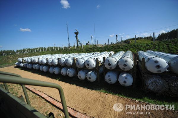 S-400 Triumph air defense system protects Moscow airspace - Sputnik International