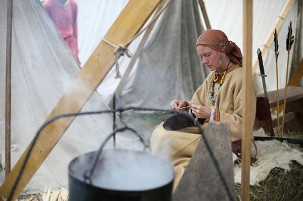 Ancient life and martial arts at Moscow reenactment festival  - Sputnik International