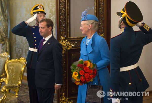 Medvedev meets with Danish Queen in Kremlin - Sputnik International