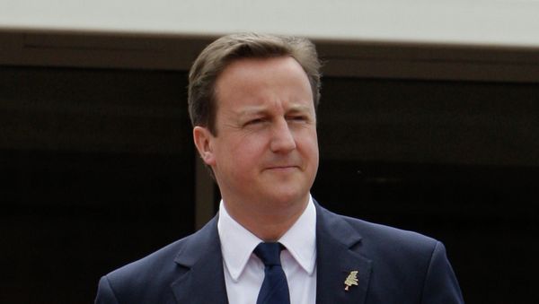 British Prime Minister David Cameron has threatened to boycott a series of pre-election debates unless the leader of the country's Green Party is allowed to participate, which political opponents say is a politically calculated move and an act of cowardice - Sputnik International