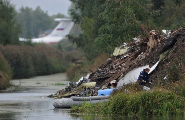 Crashed plane in Yaroslavl gained max. altitude of 6 meters -MAK - Sputnik International