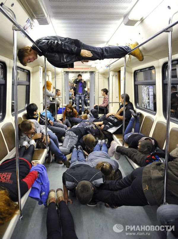Planking Flash mob in Moscow  - Sputnik International