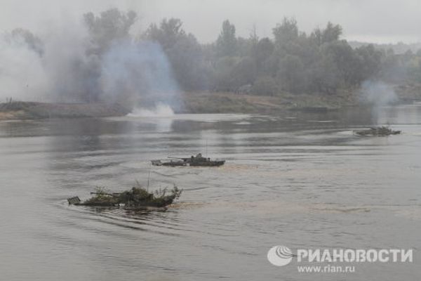 Russia, Belarus hold Union Shield 2011 exercise in the Nizhny Novgorod Region - Sputnik International