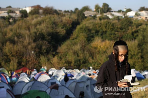 Celebrating Jewish New Year in Uman Celebrating Jewish New Year in Uman - Sputnik International