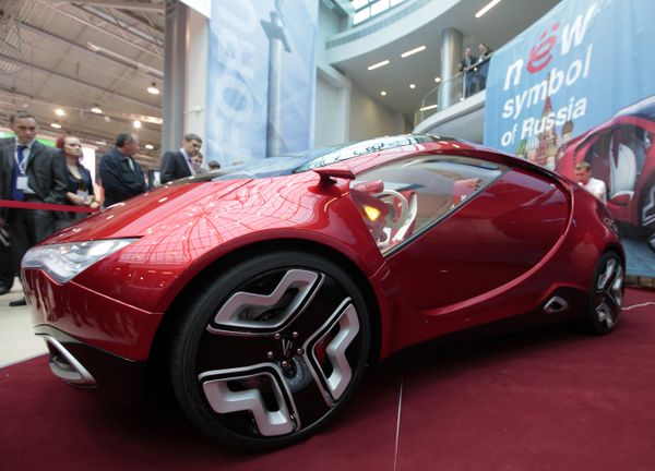 Yo-Mobile - Sputnik International