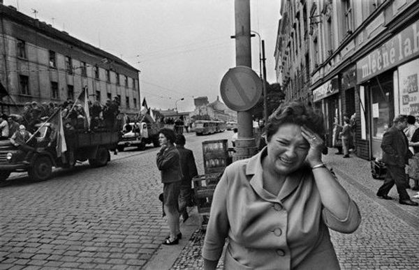 'Prague Spring' photographs by Josef Koudelka  - Sputnik International