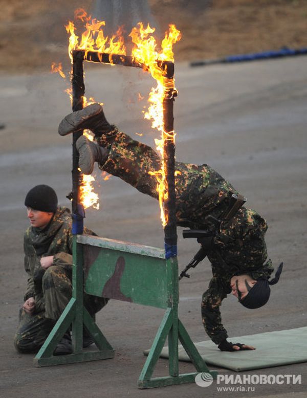 Fighting techniques and equipment displayed at Interpolitex-2011 exhibition - Sputnik International