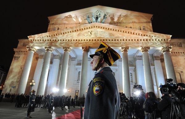 Bolshoi Theater raises curtain after six-year restoration          - Sputnik International