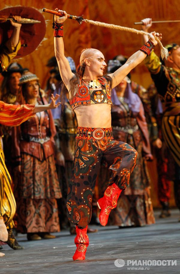 Bolshoi reopens in grand style - Sputnik International