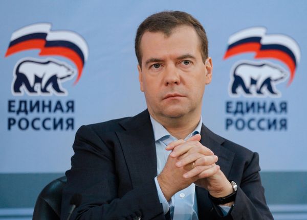 Medvedev defends United Russia’s record - Sputnik International