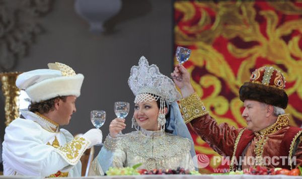 Ruslan and Lyudmila at the Bolshoi: happy fairytale from real life Ruslan and Lyudmila at the Bolshoi: happy fairytale from real life - Sputnik International