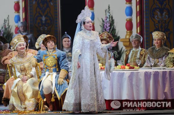 Ruslan and Lyudmila at the Bolshoi: happy fairytale from real life Ruslan and Lyudmila at the Bolshoi: happy fairytale from real life - Sputnik International