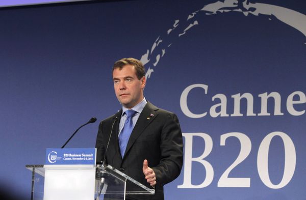 Dmitry Medvedev - Sputnik International