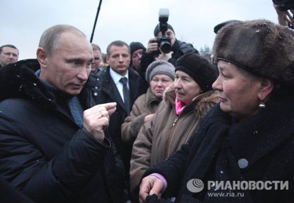 Vladimir Putin pays a working visit to Belgorod Region Vladimir Putin pays a working visit to Belgorod Region - Sputnik International