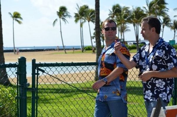 Dmitry Medvedev takes pictures in Honolulu - Sputnik International