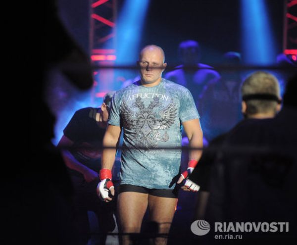 Fedor Emelianenko scores decision win over Jeff Monson - Sputnik International