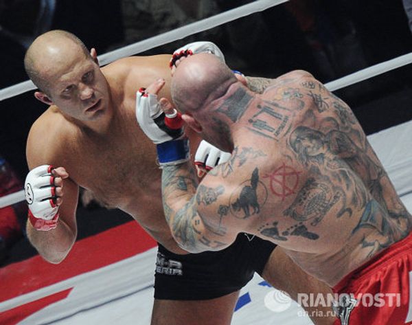 Fedor Emelianenko scores decision win over Jeff Monson - Sputnik International