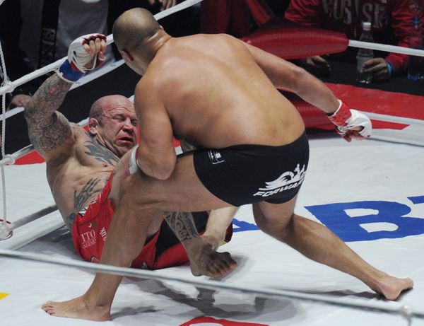 Fedor Emelianenko scores decision win over Jeff Monson - Sputnik International