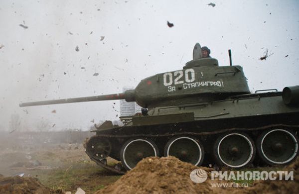 Reenacting the Battle of Stalingrad  - Sputnik International