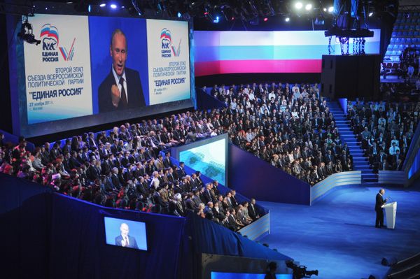 Putin nominated as presidential candidate, vows to seek social justice - Sputnik International
