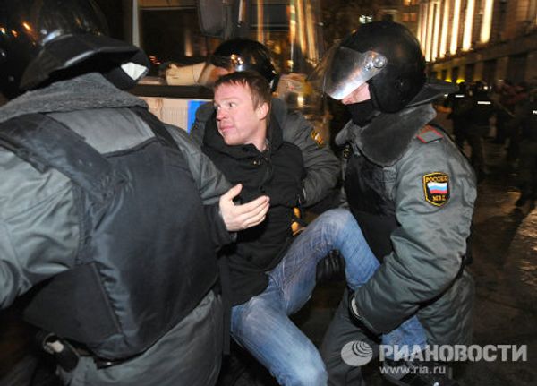 Second night of election protests in Moscow - Sputnik International