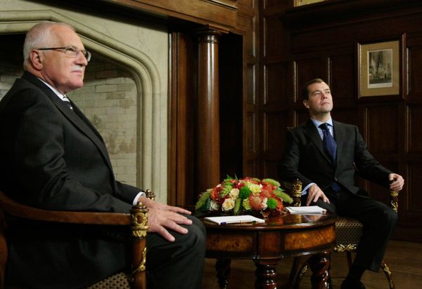 During his official visit Medvedev will meet with Czech President Vaclav Klaus and Prime Minister Petr Necas to discuss bilateral trade and cooperation in energy, transportation and technology sectors - Sputnik International