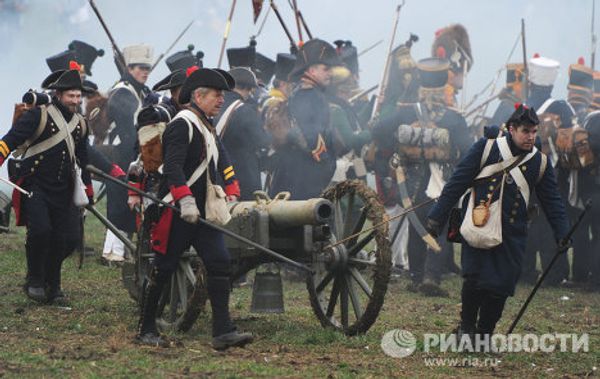 History clubs reenact Battle of Austerlitz History clubs reenact Battle of Austerlitz - Sputnik International