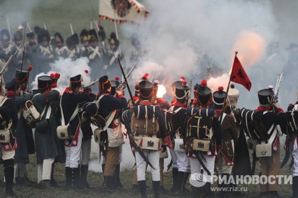 History clubs reenact Battle of Austerlitz History clubs reenact Battle of Austerlitz - Sputnik International