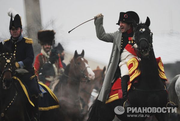 History clubs reenact Battle of Austerlitz History clubs reenact Battle of Austerlitz - Sputnik International