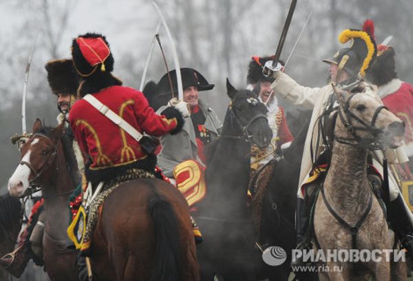 History clubs reenact Battle of Austerlitz History clubs reenact Battle of Austerlitz - Sputnik International