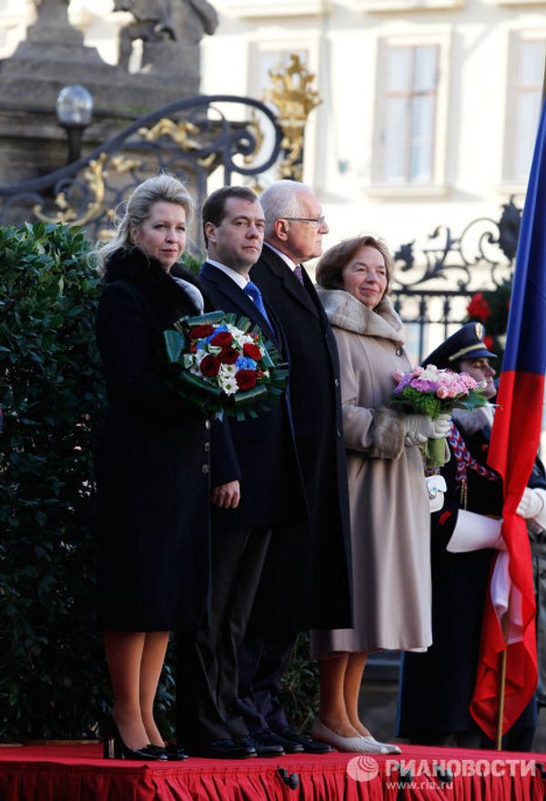 Dmitry and Svetlana Medvedev in Czech Republic Dmitry and Svetlana Medvedev in Czech Republic - Sputnik International