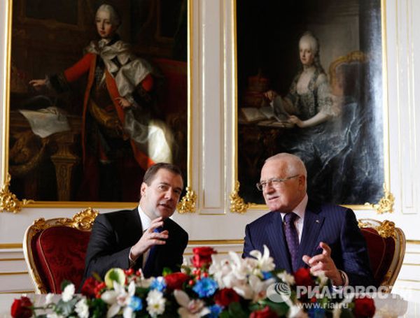 Dmitry and Svetlana Medvedev in Czech Republic Dmitry and Svetlana Medvedev in Czech Republic - Sputnik International