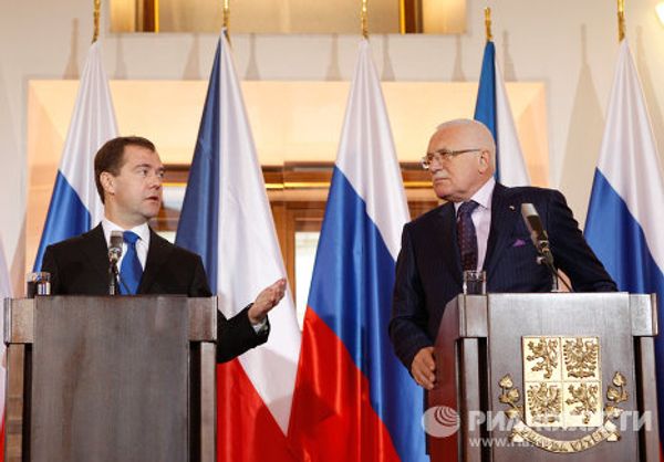 Dmitry and Svetlana Medvedev in Czech Republic Dmitry and Svetlana Medvedev in Czech Republic - Sputnik International
